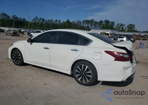 2018 Nissan Altima 2.5 z USA, uszkodzony, nr VIN 1N4AL3AP1JC165229